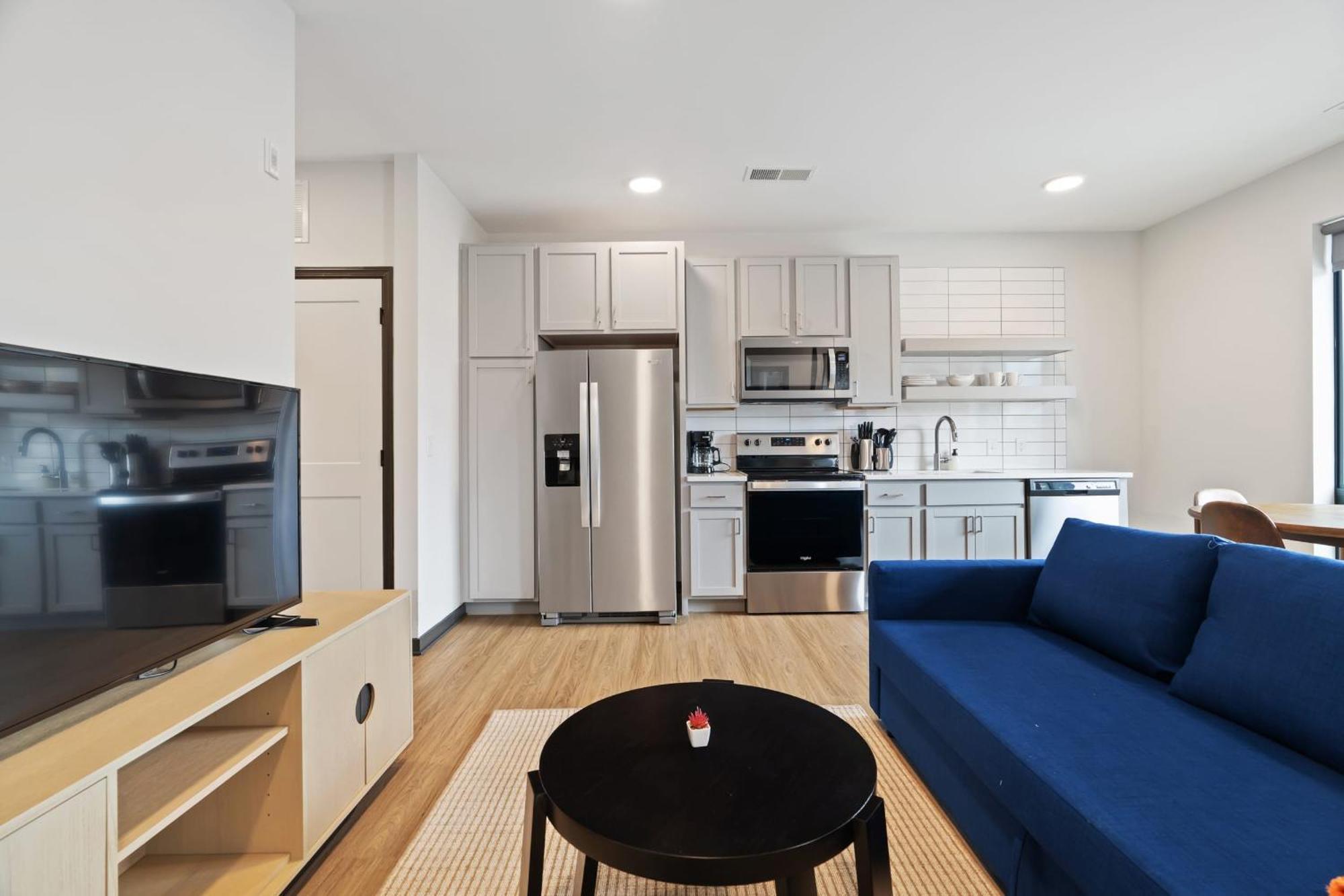 Cozysuites On Mass With Garage Parking #4 Ινδιανάπολη Εξωτερικό φωτογραφία